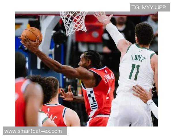 NBA直播精彩对决雄鹿挑战快船全场赛事分析与球员表现预测
