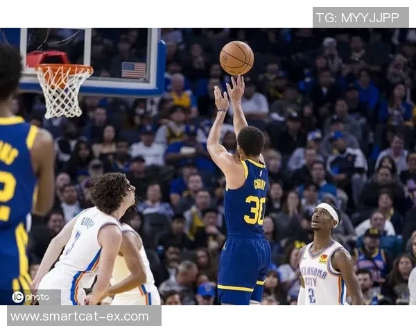 库里在勇士对快船的比赛中狂砍40分精彩瞬间回顾视频分享